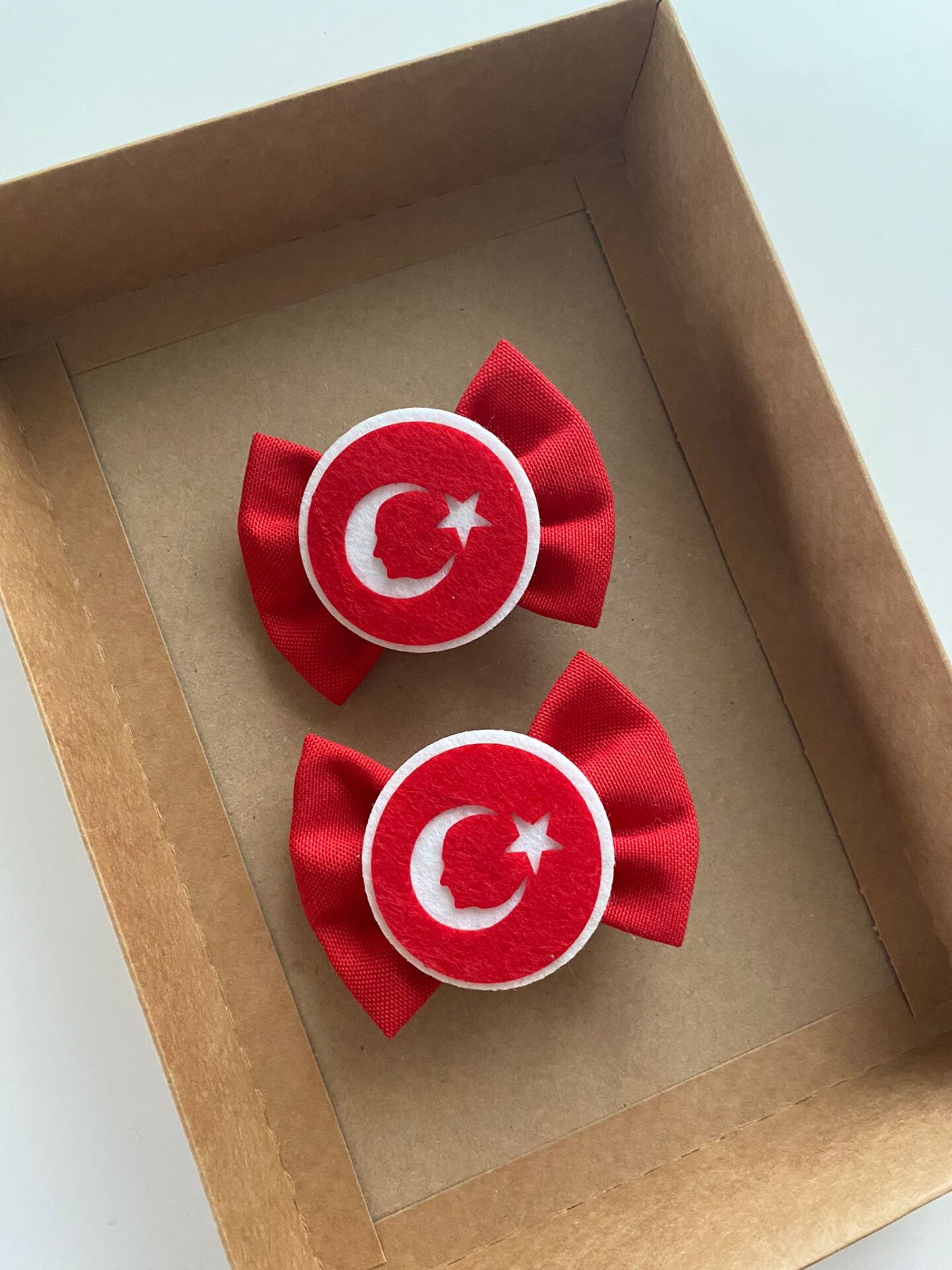 Atatürk Silüetli Bayraklı 2 li toka