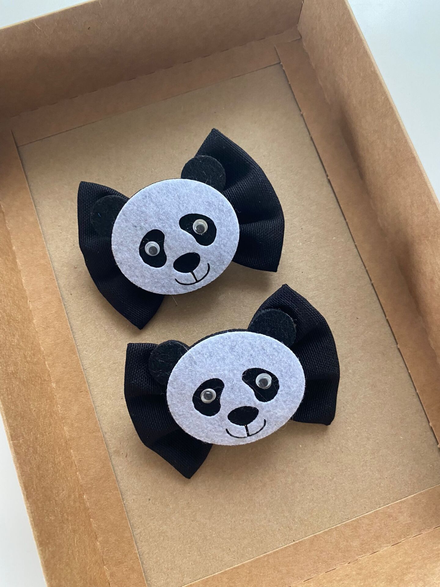 Panda Figürlü Siyah Toka 2 li