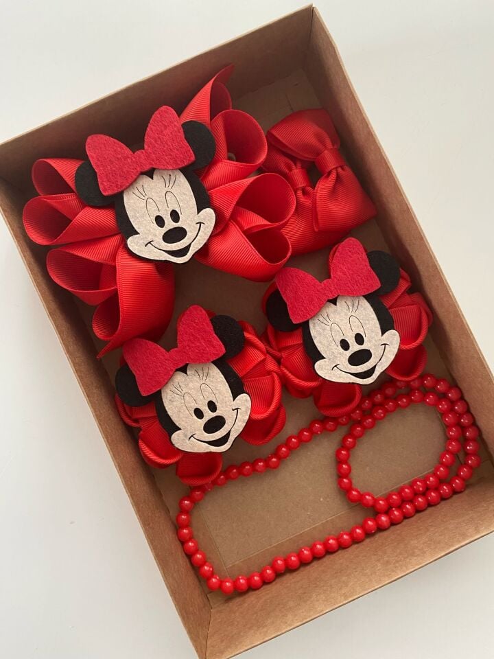 Kırmızı Minnie Mouse Toka Seti