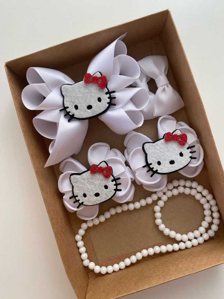 Beyaz Hello Kitty Toka Seti
